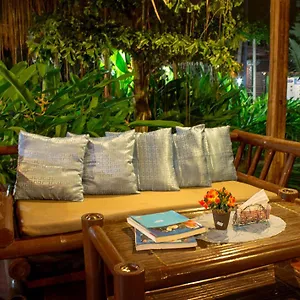 https://chill-out-guesthouse.hotelspanglao.com